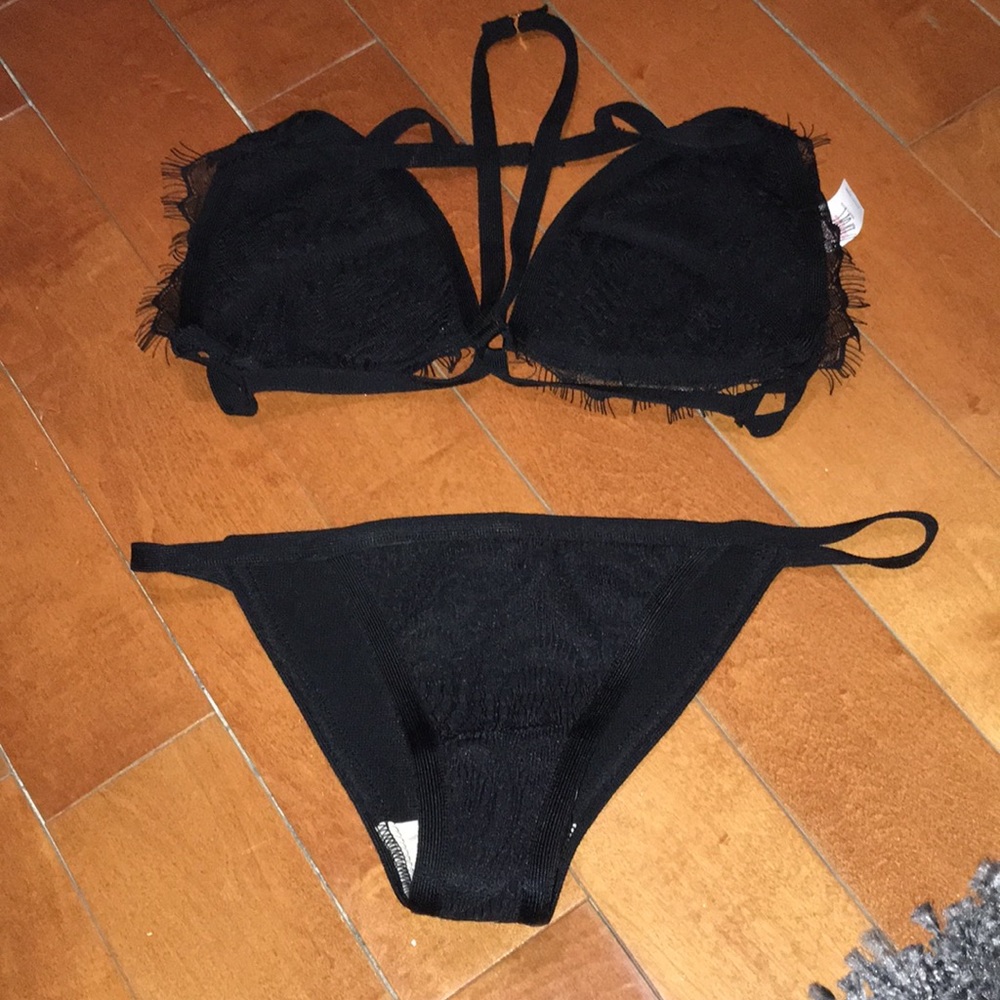 Lace bikini never worn